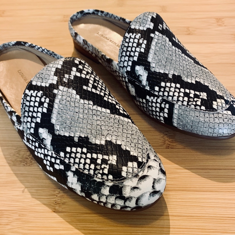 Banana Republic - Demi Slide (Grey Snake)
